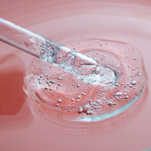 Niacinamide, the tone and barrier ingredient in Orenzia Pure Intensive Brightening Cream
